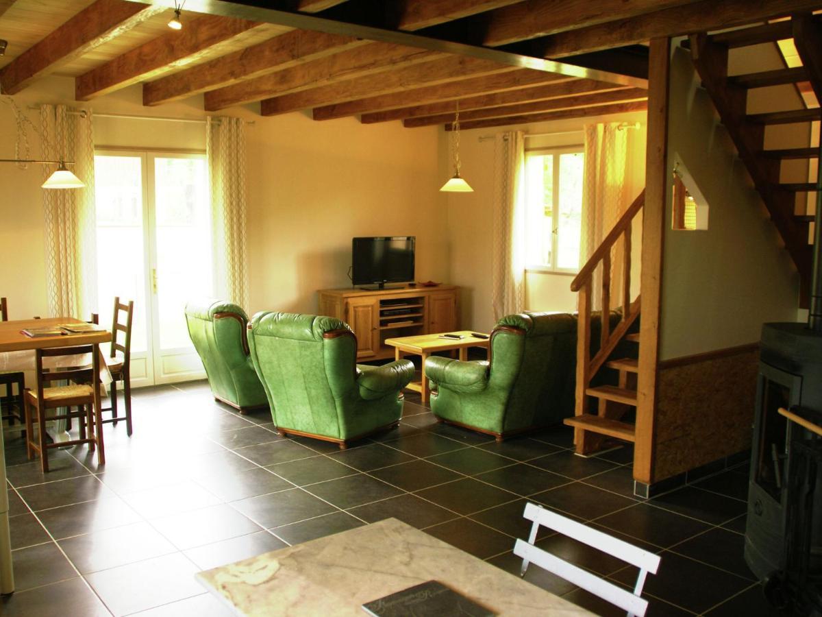 Modern Holiday Home With Private Pool Loubressac Номер фото