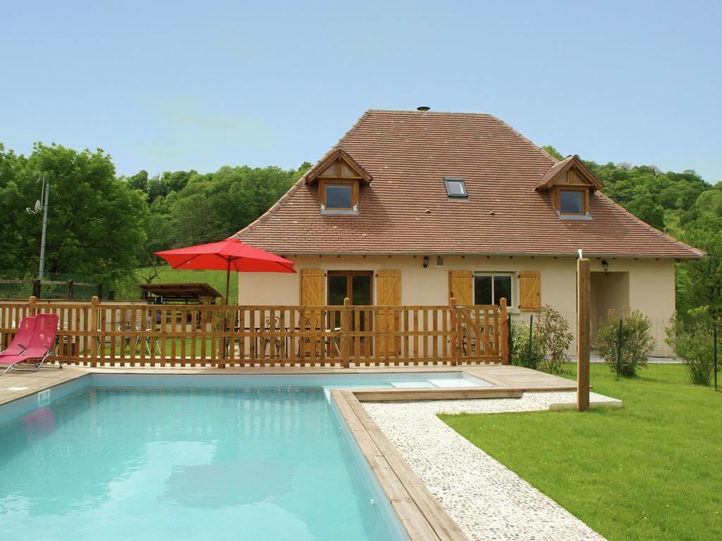 Modern Holiday Home With Private Pool Loubressac Екстер'єр фото
