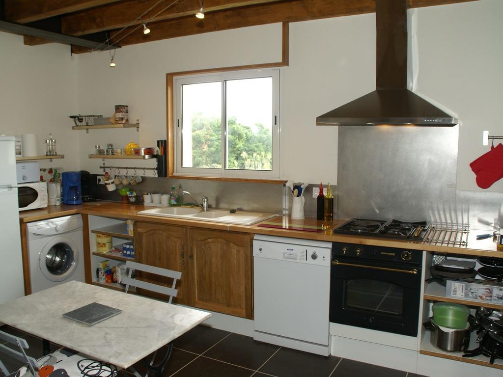 Modern Holiday Home With Private Pool Loubressac Екстер'єр фото